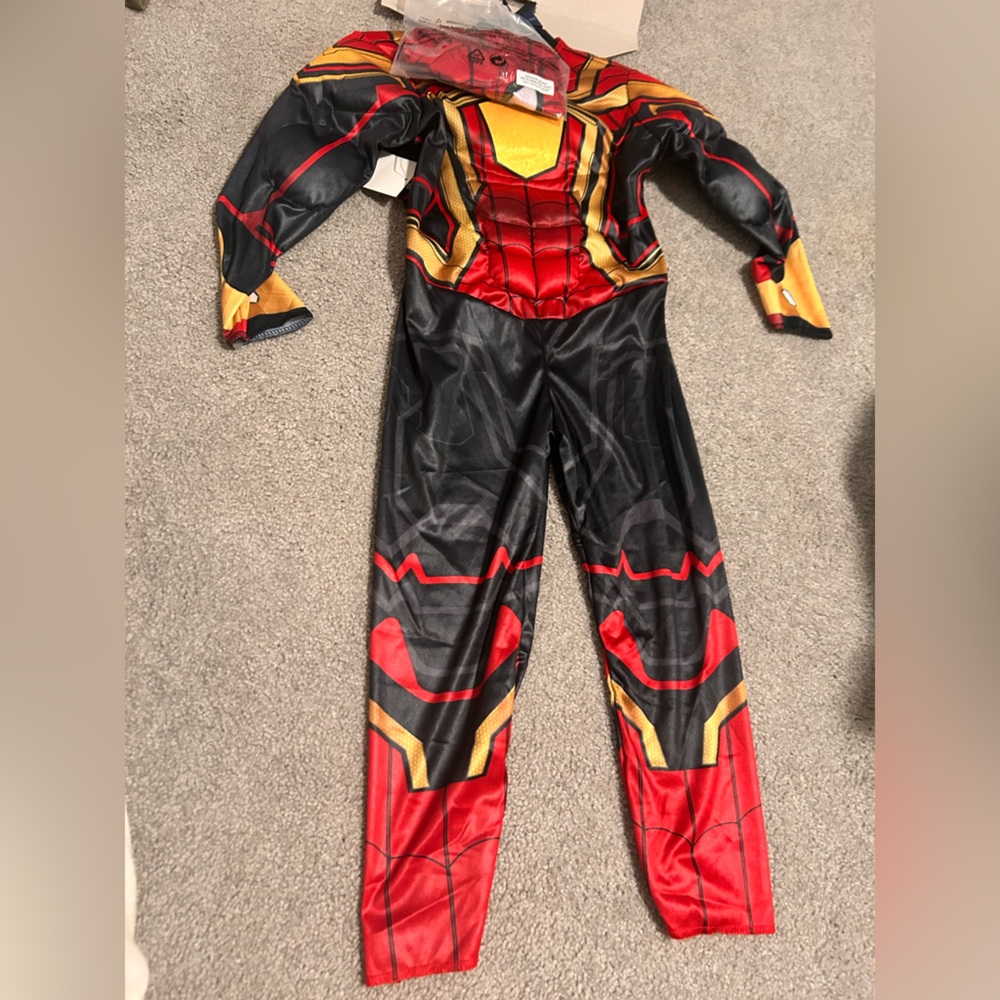 Marvel Spider-Man No Way Home Kids Costume - Red and Black - Picture 2 of 2